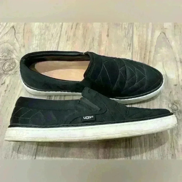 UGG Womens Fierce Deco Quilt size 6 - Picture 4 of 7